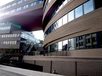 L'immeuble de bureaux  (Agrandir l'image).